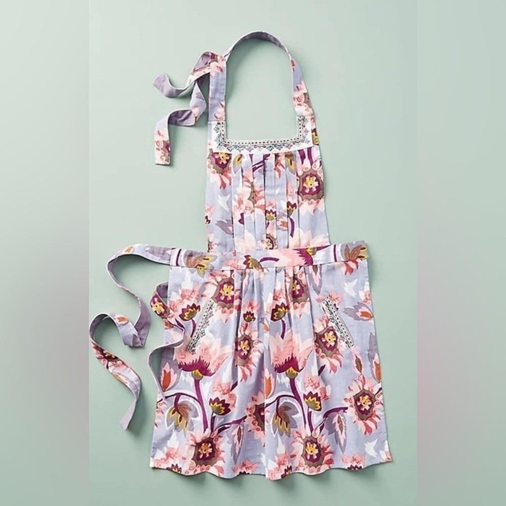 Anthropologie Floral Cotton Apron Pink Purple Embroidered Trim Pleated Pocket
